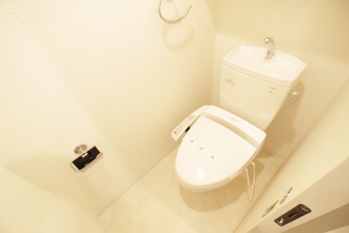 物件内観写真11　(トイレ)