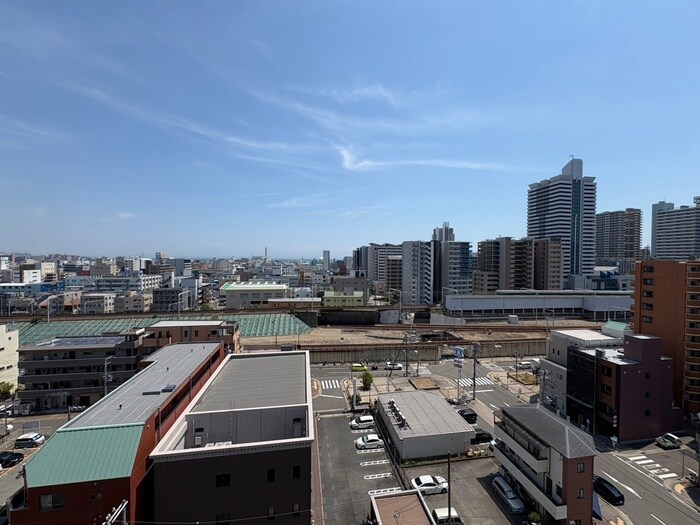 物件内観写真17　(室内からの展望)