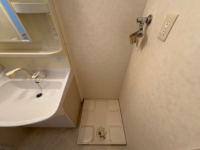 物件内観写真20　(洗濯機置場)