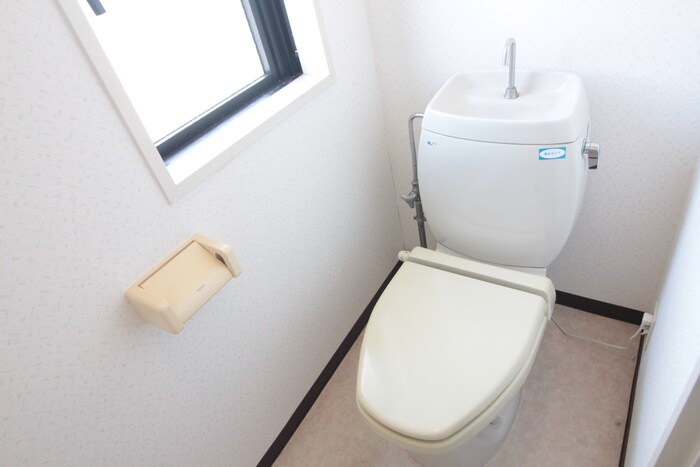 物件内観写真11　(トイレ)