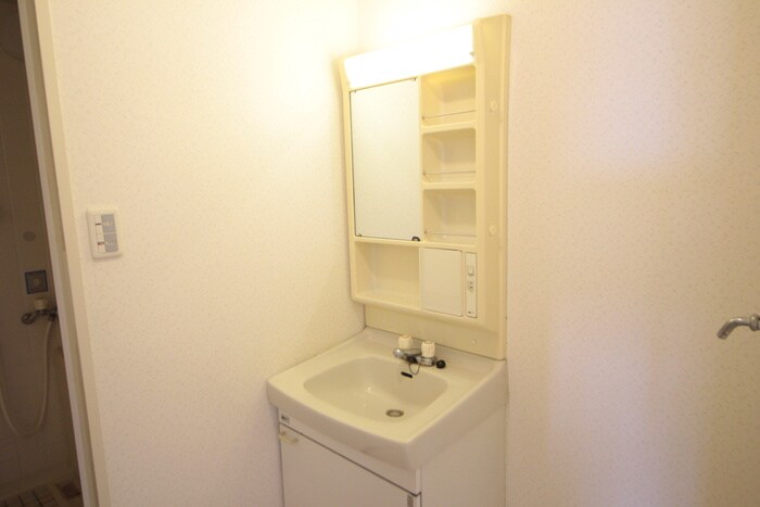 物件内観写真12　(洗面)