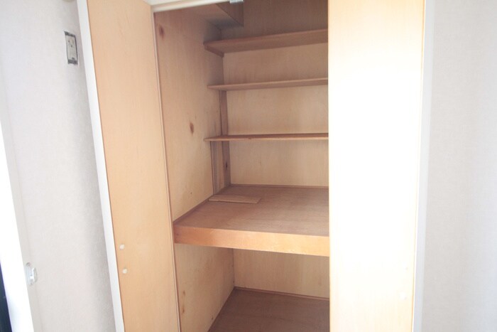 物件内観写真22　(収納)