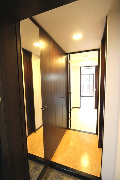 物件内観写真17　(廊下)