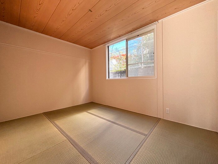 物件内観写真12　(居室)