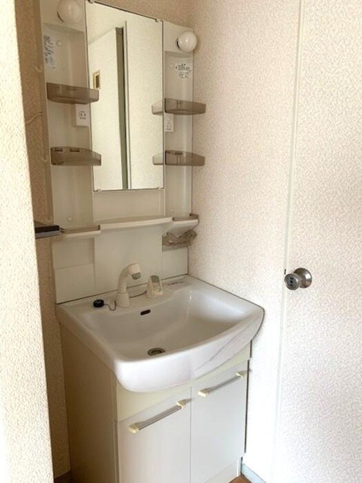 物件内観写真10　(洗面)