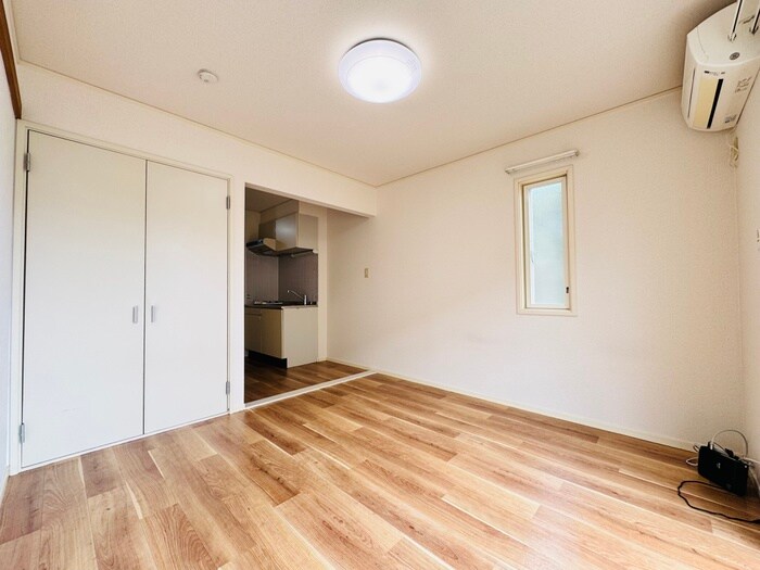 物件内観写真8　(居室)