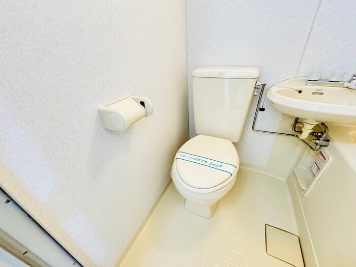 物件内観写真11　(トイレ)