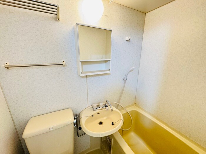 物件内観写真12　(洗面)