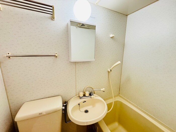 物件内観写真12　(洗面)