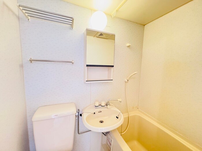 物件内観写真12　(洗面)