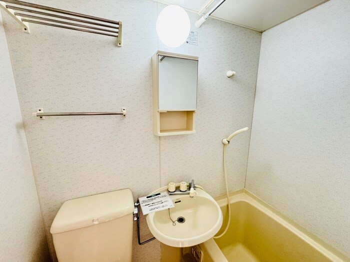 物件内観写真12　(洗面)