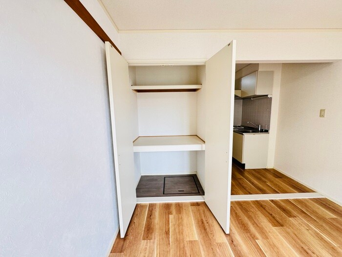 物件内観写真13　(収納)