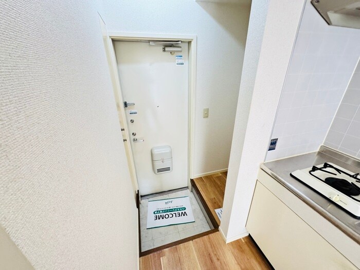 物件内観写真14　(玄関)