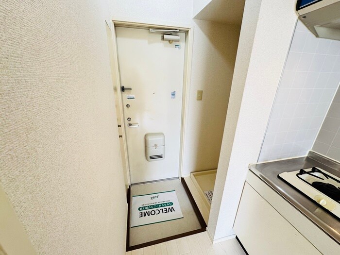 物件内観写真14　(玄関)