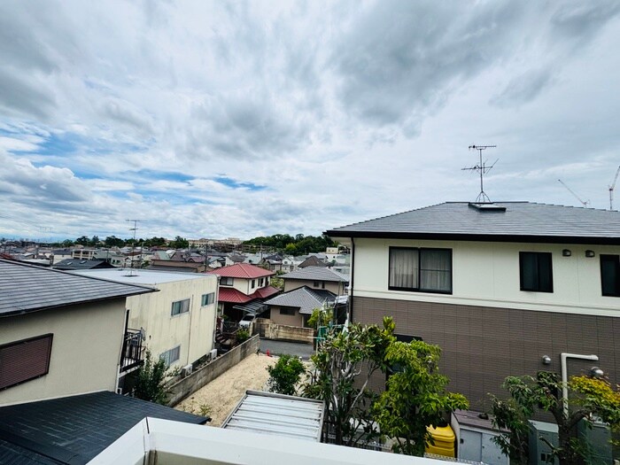 物件内観写真15　(室内からの展望)