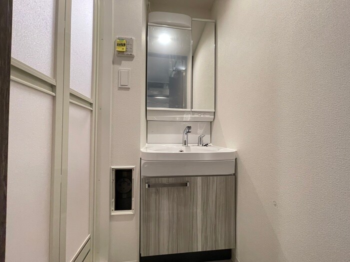 物件内観写真12　(洗面)