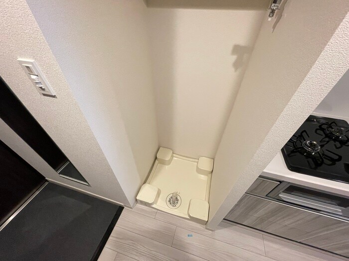 物件内観写真15　(洗濯機置場)