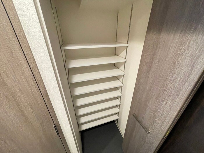 物件内観写真17　(靴箱)