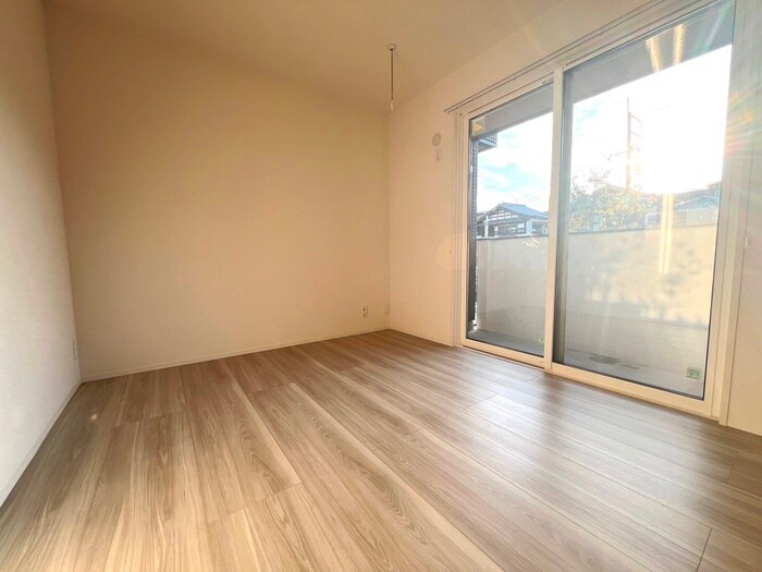 物件内観写真9　(居室)