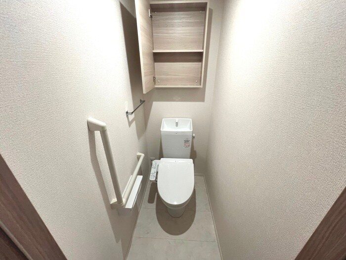 物件内観写真15　(トイレ)