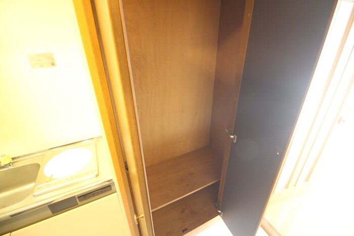 物件内観写真17　(収納)