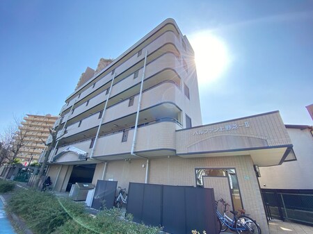 パルファン上野芝２外観写真