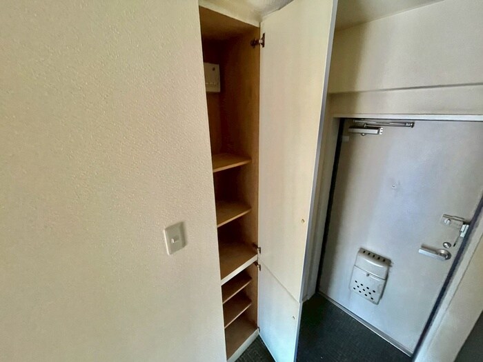 物件内観写真18　(靴箱)
