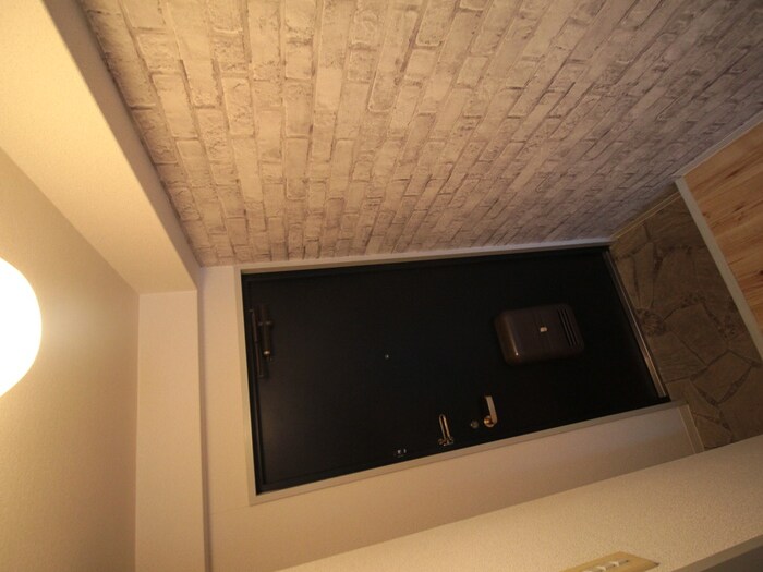 物件内観写真7　(玄関)