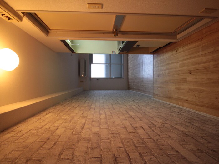 物件内観写真8　(廊下)