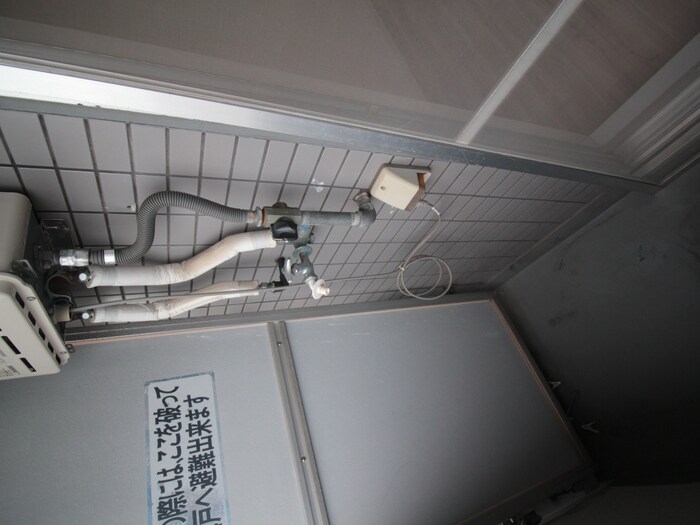 物件内観写真17　(洗濯機置場)