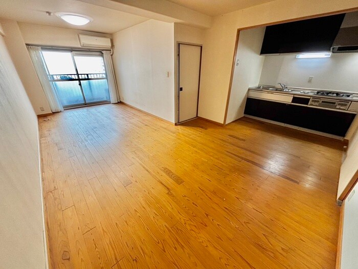 物件内観写真4　(居室)