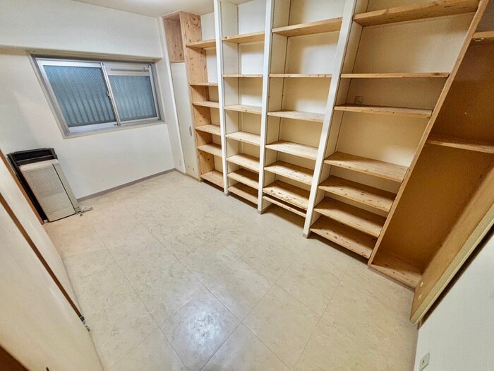 物件内観写真12　(居室)