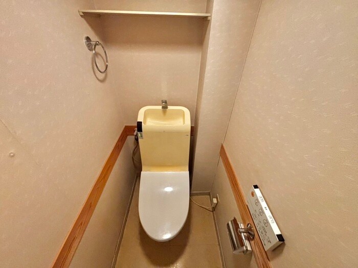 物件内観写真15　(トイレ)