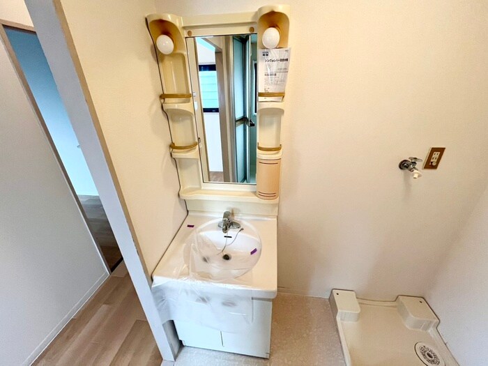 物件内観写真11　(洗面)