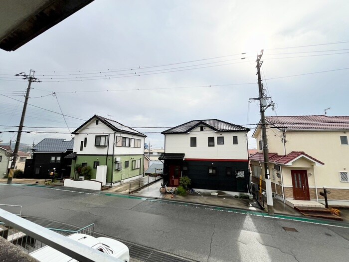 物件内観写真22　(室内からの展望)