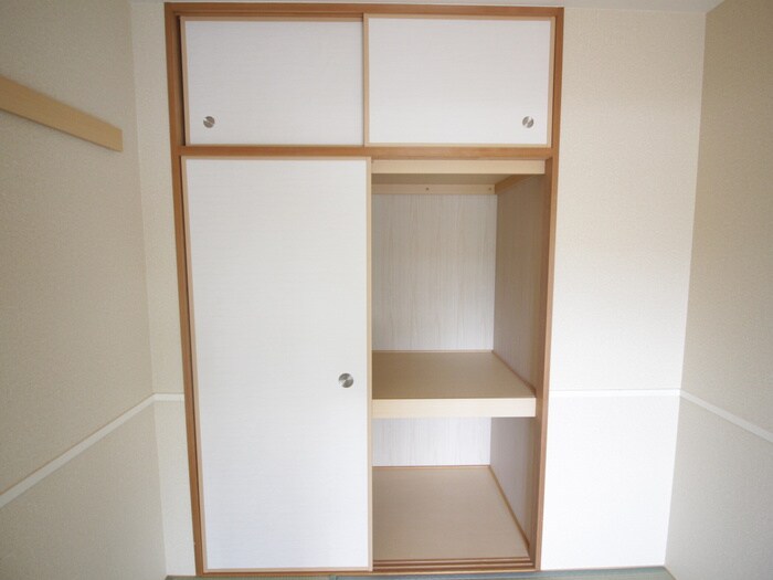 物件内観写真16　(収納)