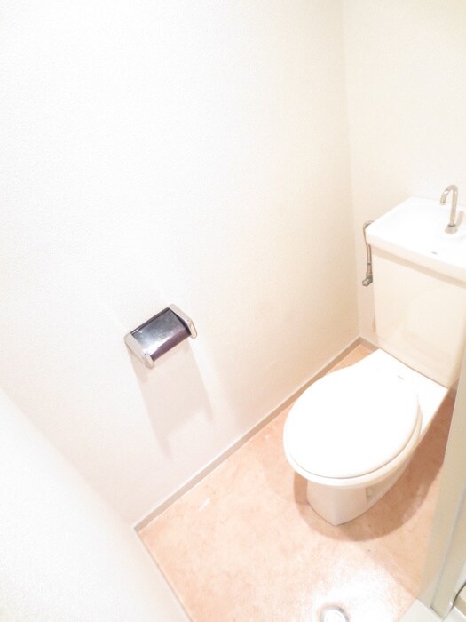 物件内観写真13　(トイレ)