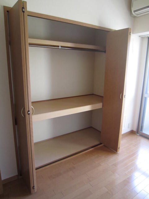 物件内観写真11　(収納)