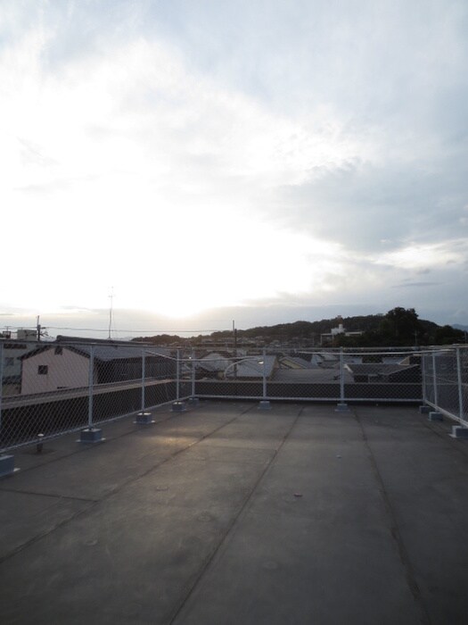 物件外観写真4　(建物設備)