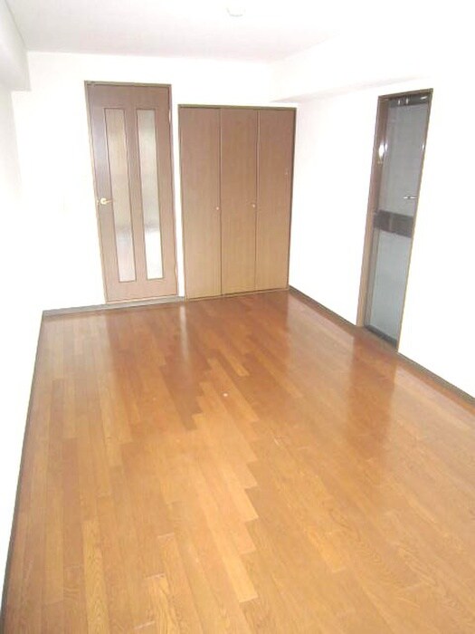 物件内観写真4　(居室)