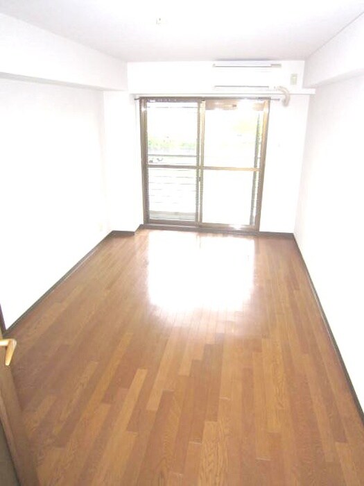 物件内観写真5　(居室)