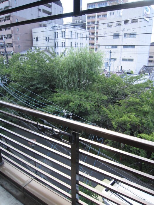 物件内観写真13　(室内からの展望)