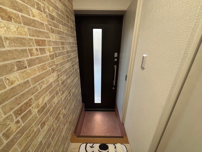 物件内観写真18　(玄関)