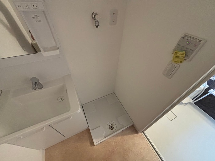 物件内観写真20　(洗濯機置場)