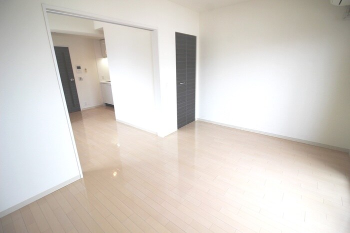 物件内観写真12　(居室)