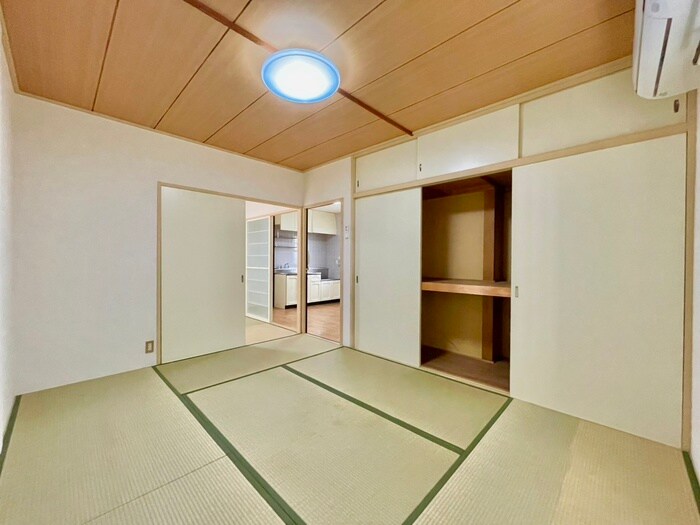 物件内観写真10　(居室)