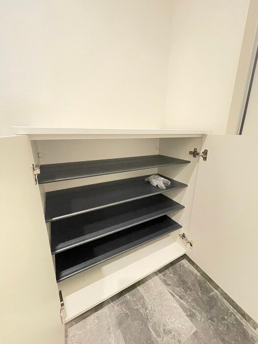 物件内観写真14　(靴箱)