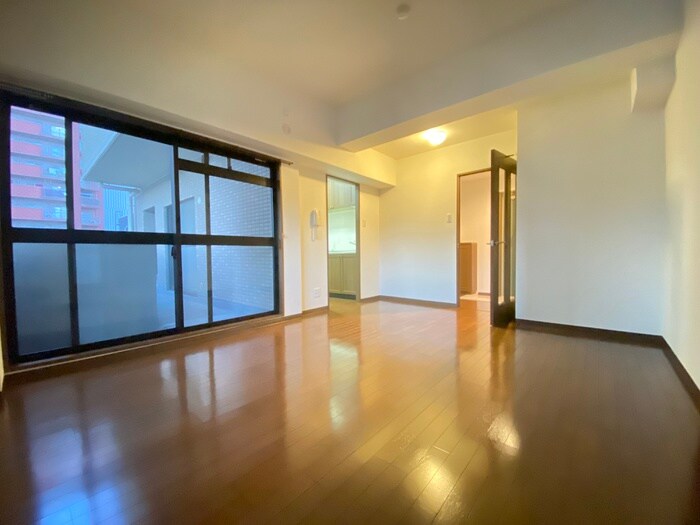 物件内観写真1　(居室)