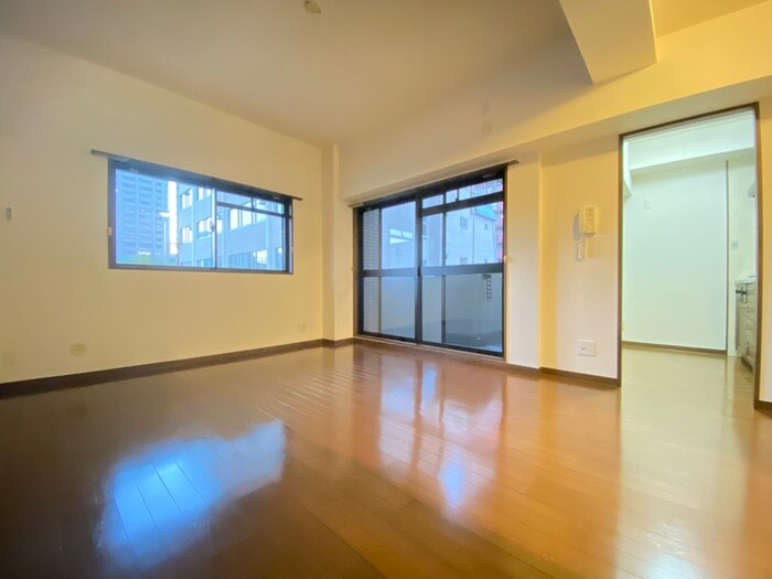 物件内観写真2　(居室)