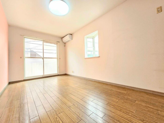 物件内観写真7　(居室)